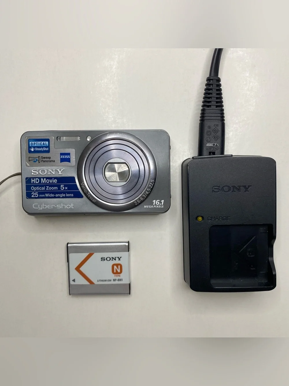 Sony Cyber-shot DSC-W570 Y2K Silver Digicam Bundle